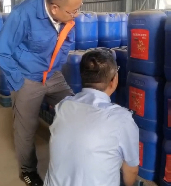 影子調查|千畝辣椒減產背后的真假化肥之爭