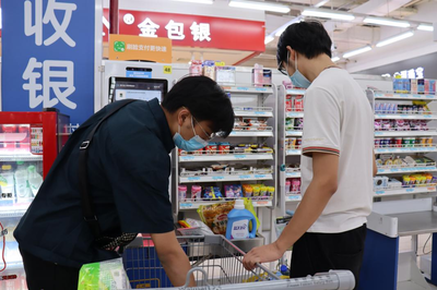 我為同學做實事 校學生會開展物價情況調查市場調研紀實